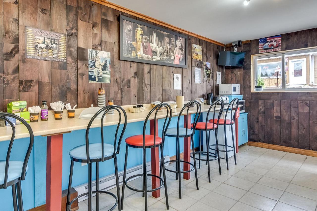 Le Saint Alex Motel Eksteriør billede